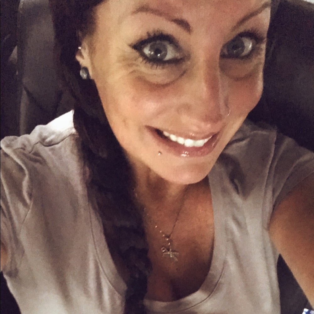 Meet your Posher, Kimberly